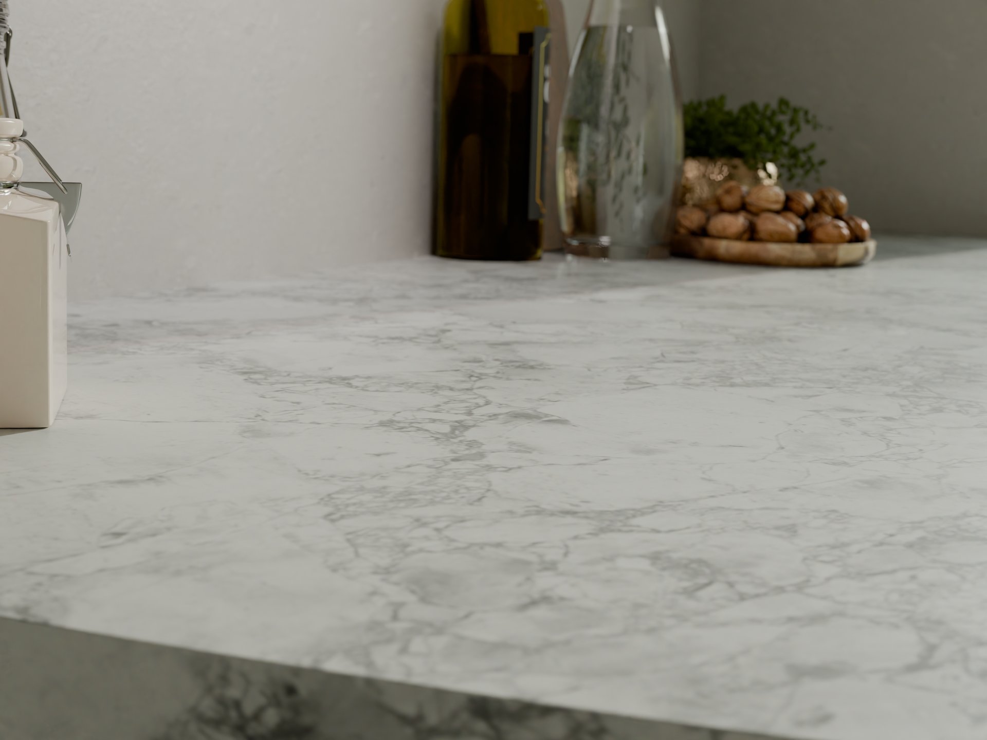 Plan de travail stratifié sur mesure par Sofema. Finition marbrée élégante.