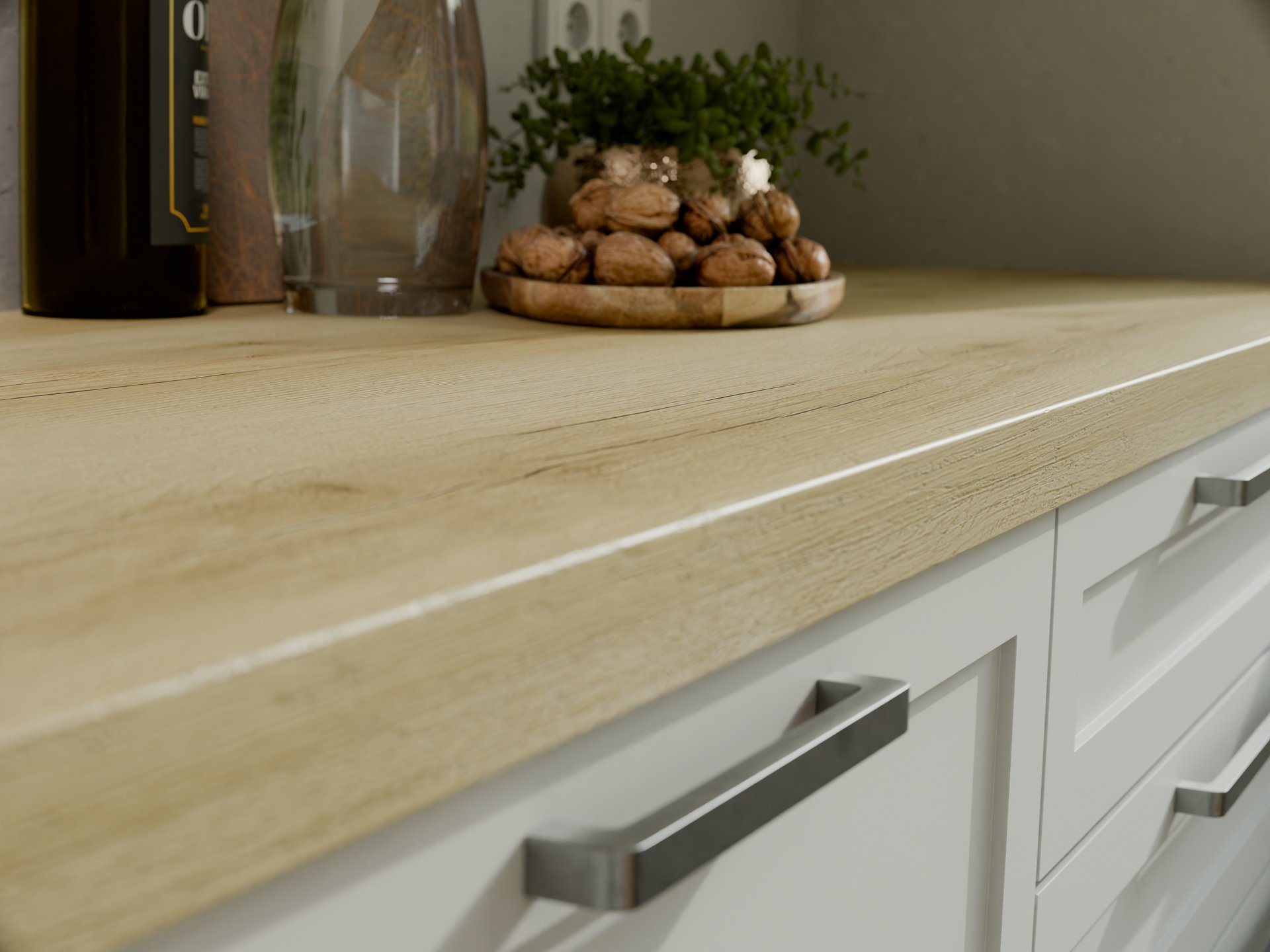 Plan de travail stratifié sur mesure Sofema avec finition bois clair.