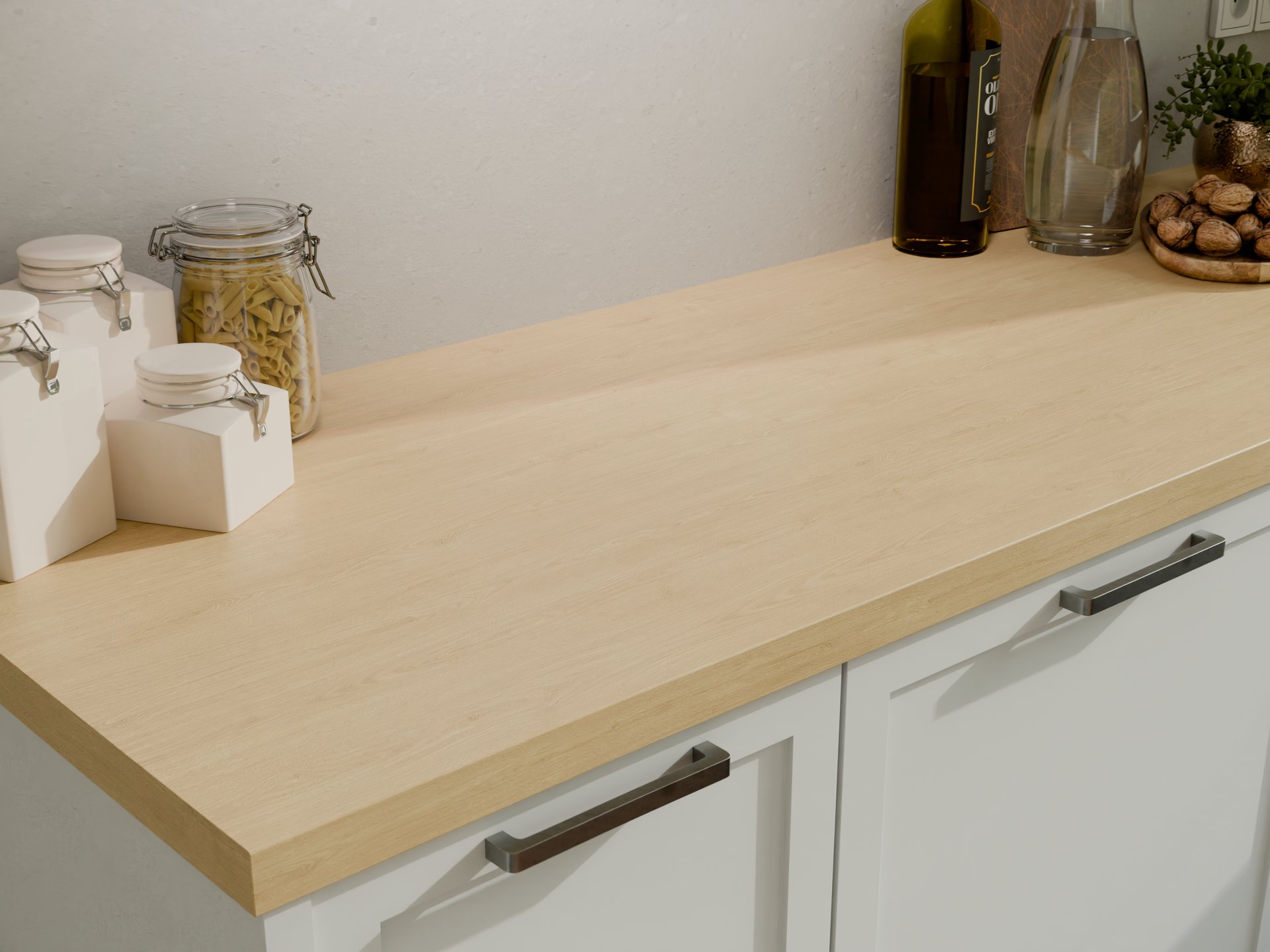 Plan de travail stratifié sur mesure Sofema avec bocaux et accessoires.