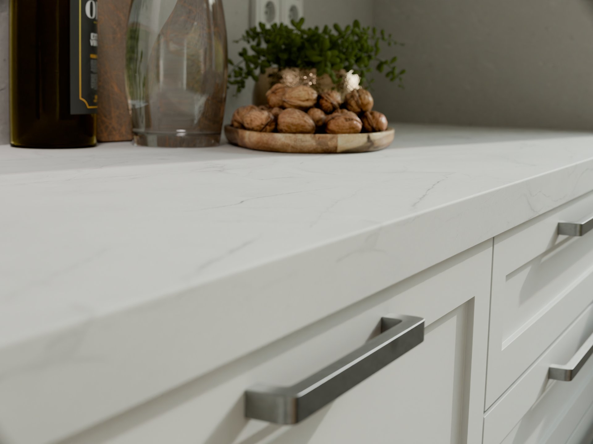 Plan de travail stratifié sur mesure de Sofema avec décoration et rangement.